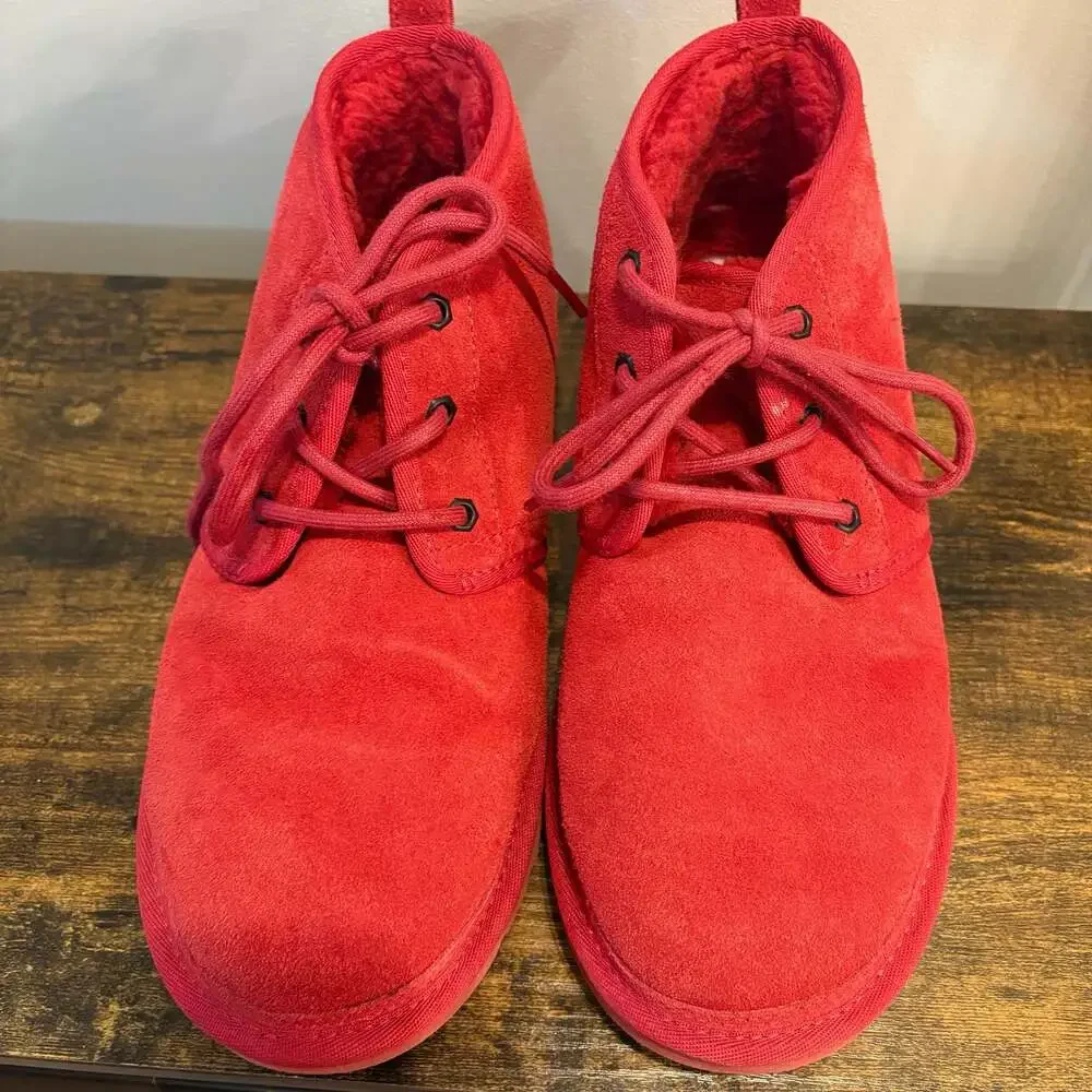UGG Neumel Chukka Boots Men’s 9 Samba Red Suede Sheepskin Lined